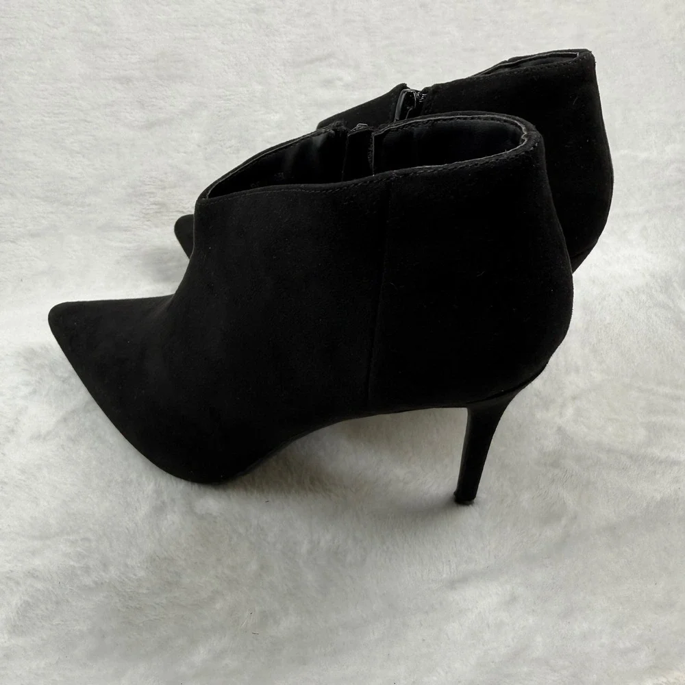 Journee Collection Womens Black Faux Suede Pointed Toe Stiletto‎ Ankle Booties 9